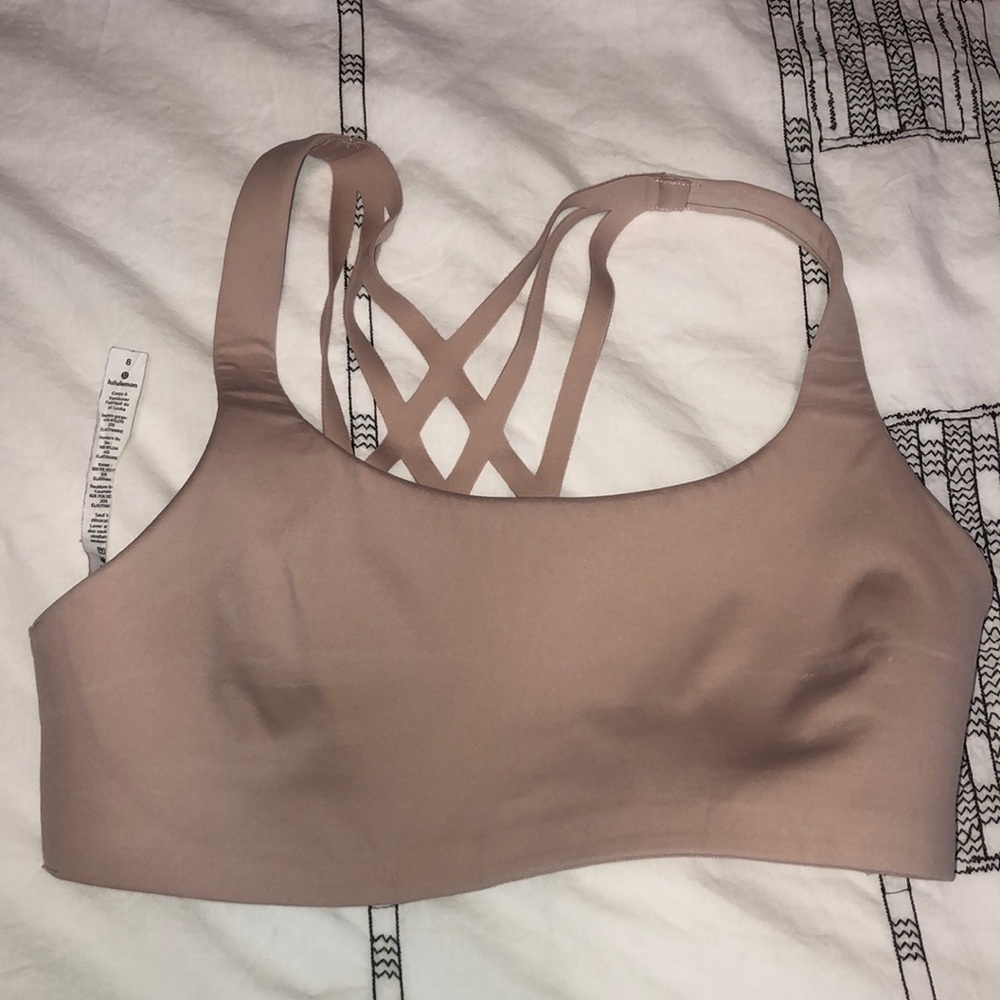 Lululemon sports bra size 8 light pink